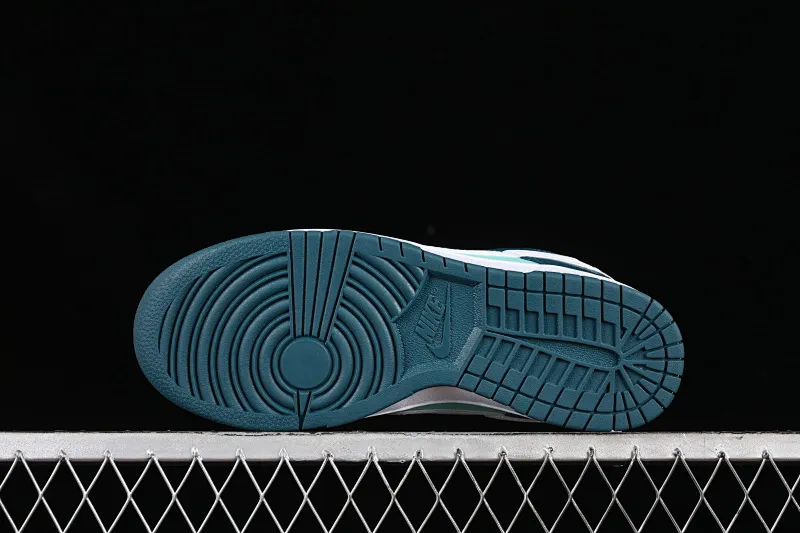 All categories Nk SB Dunk series Nk SB Dunk Low low-top sneakers Nk Dunk Low "Geode Teal" white and green color SB low-top casual sneakers DD1503-301